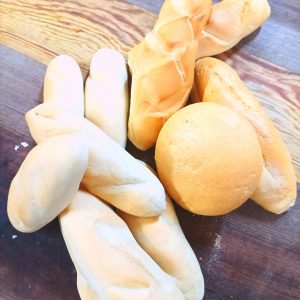 Bollos de barra de Fabiola y de media cocción.