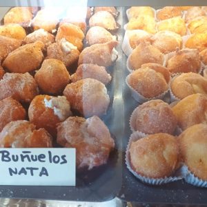 Buñuelos de nata y crema en Los Santos